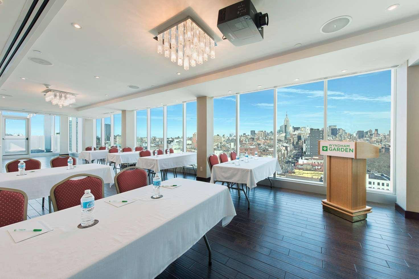 Hotel Wyndham Garden Chinatown New York Esterno foto
